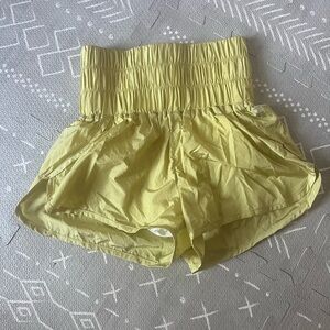 Free People High Waisted Movement Shorts XS